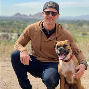 Meet your Posher, Derrick